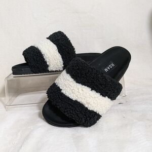 Women's ROAM Slippers Black Cream Striped Slip-On Flat Sz 39 8.5 US Comfy